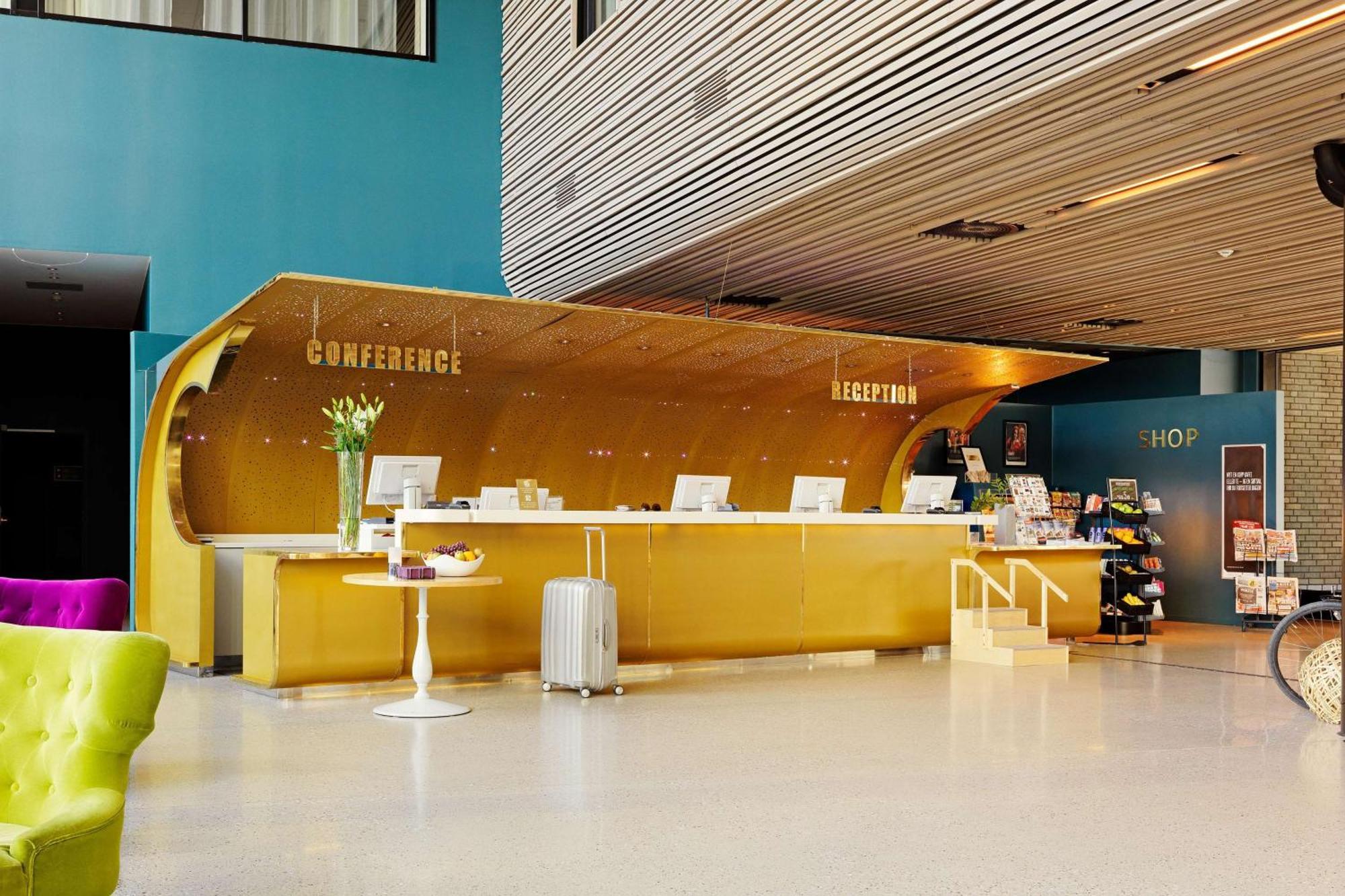 Scandic Fornebu Esterno foto